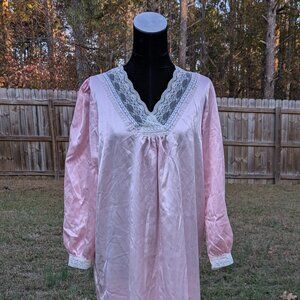 Vintage Kathryn baby pink night gown Women's M